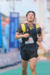 BIB: 0371
                            <button type="button" onclick="openModal(21760968)" class="btn btn-primary btn-sm float-right btn-popup" data-toggle="modal" data-target=".modal-high-quality">
                        <i class="fas fa-shopping-cart"></i> Add to Cart
                    </button>
                                            <button type="button" onclick="isThisMe(21760968, true)" class="btn btn-success btn-sm float-right btn-popup btn-isme hidden" data-toggle="tooltip" data-placement="bottom" title="นี่คือรูปของคุณใช่ไหม คลิกที่นี่เพื่อเอาเข้าอัลบั้ม">
                        <i class="fas fa-plus"></i> Add to album
                    </button>
                    <button type="button" onclick="isThisMe(21760968, false)" class="btn btn-warning btn-sm float-right btn-popup btn-isnotme hidden">
                        <i class="fas fa-ban"></i> Remove from album
                    </button>